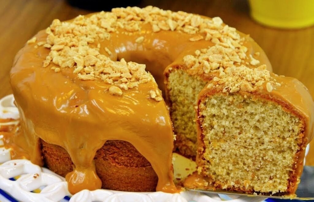 BOLO DE AMENDOIM COM COBERTURA vulcão