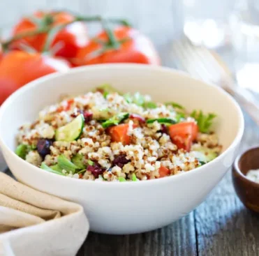 salada de quinoa low carb