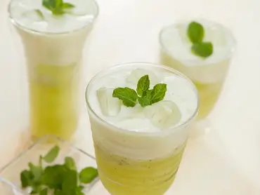 Suco de Abacaxi e Couve