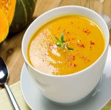 Chá de Açafrão com Limão: Benefícios e Receita