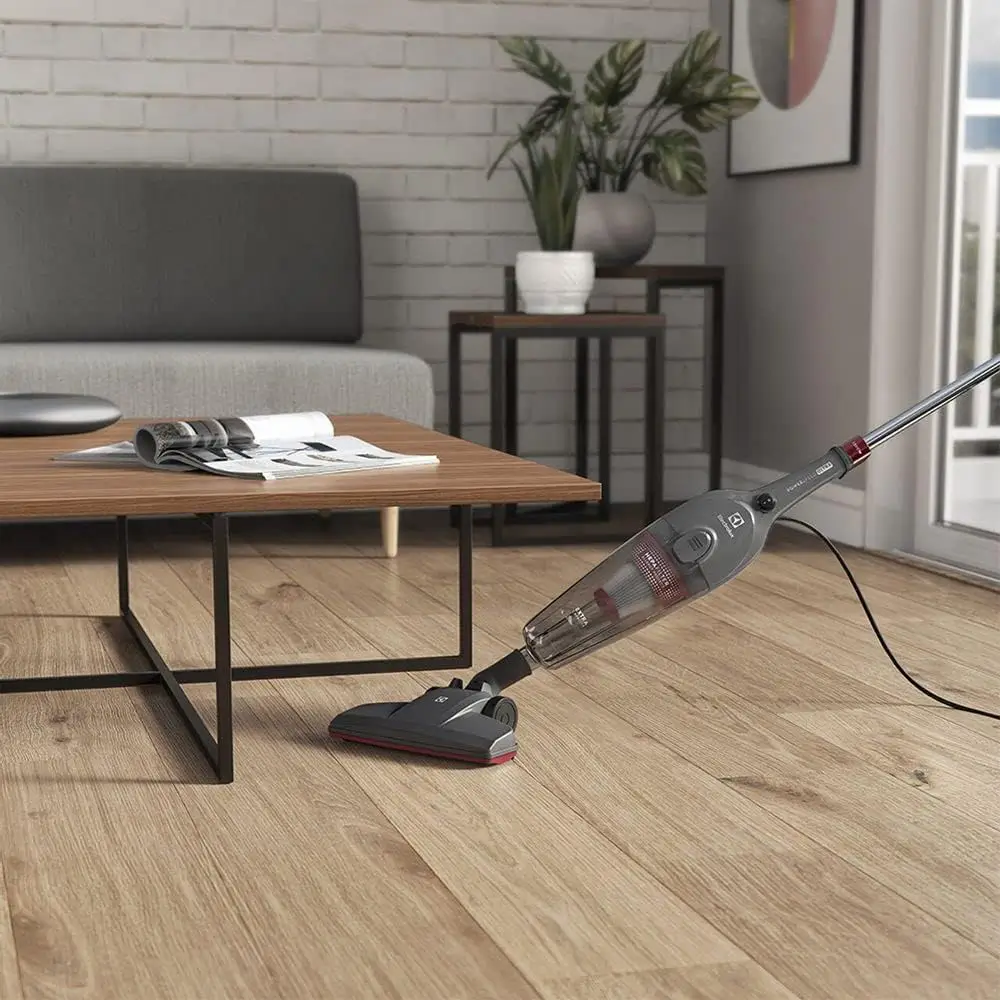 aspirador de pó vertical Eletrolux